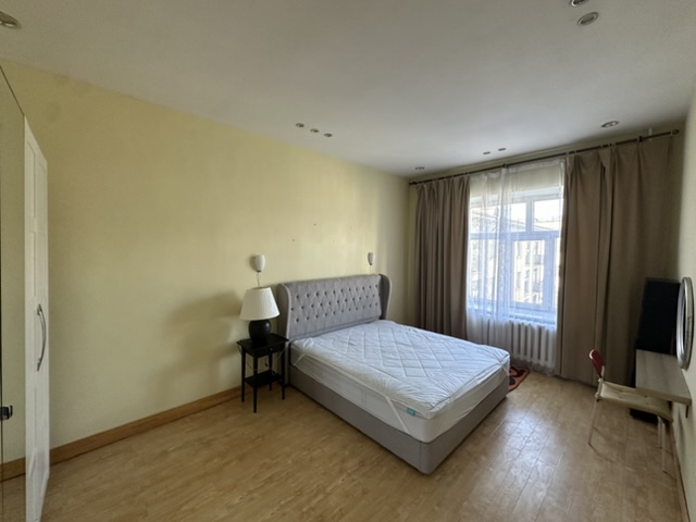 Two-bedroom flat with a sunny balcony — Photo 6 of 11